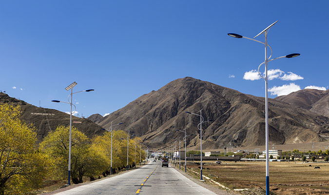 太陽能離網(wǎng)發(fā)電系統(tǒng)解決方案